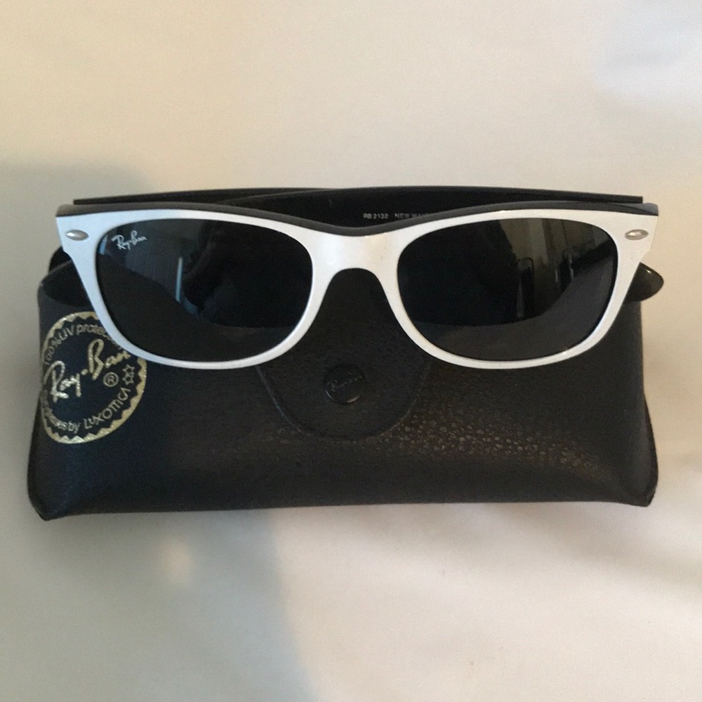 Rayban new wayfarer brand new , never worn